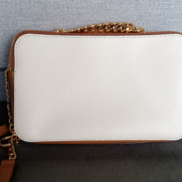 SOLD NWOT Michael Kors Crossbody Bag - Picture 6 of 10